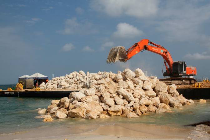 Se reinician obras de protección costera en Tierrabomba
