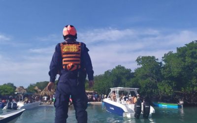 Armada de Colombia apoya las labores de recuperación del cuerpo sin vida de turista en las playas de Cholón